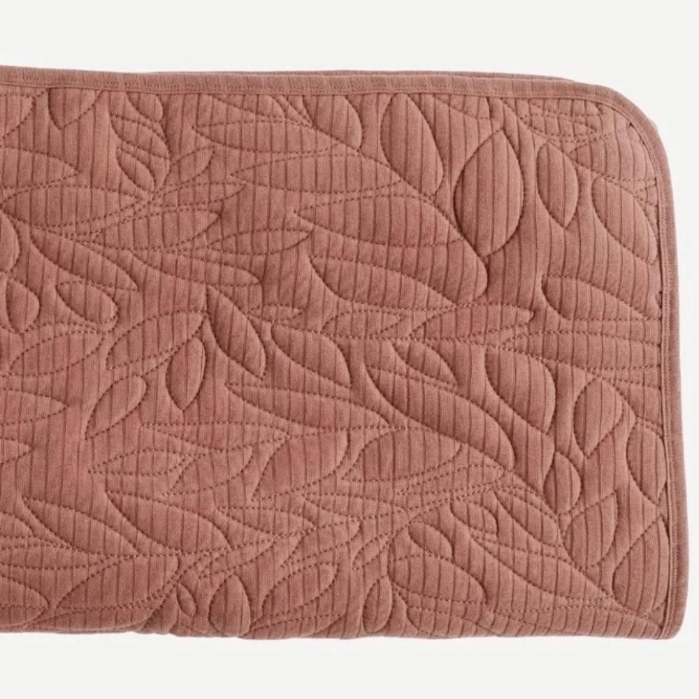 KQ Wide Rib Patina Leaf Quilt